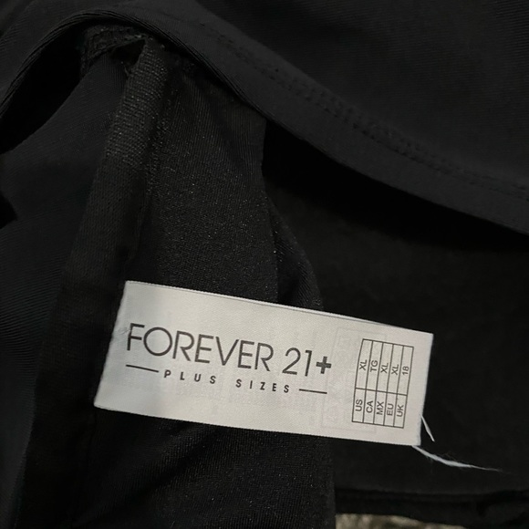 F21 Black Halter Bikini Top XL - Picture 3 of 3